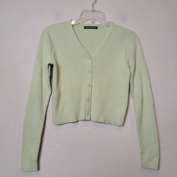 Brandy Melville Women's Sage Green Shannon Cropped Cardigan Sweater Size Small - Picture 5 of 9